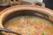 美味营养的虾仁海鲜粥（一道简单易做的海鲜粥，让你健康吃饭又满足味蕾）