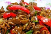 雪菜爆大肠的做法（家常美食，肠粉味道更佳）