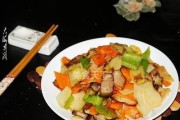 酸笋炒腊肉,口感鲜美!(传统美食,舌尖上的享受)