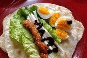 香葱鸡蛋煎饼卷凉拌菜(简单易做的营养美食)