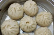 三色萝卜丝包子的制作方法(如何制作美味可口的三色萝卜丝包子)