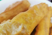 自制炸油条，健康美味从家开始（从选材到成品，打造香酥可口的油条佳肴）