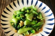 蒜蓉扒油菜的做法（口感清爽，健康美味）