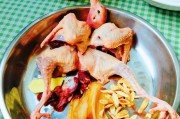 清炖菜鸽的做法(传统美味,营养丰富的家常菜)