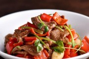 家常酸菜鸡肉汤的做法(味道鲜美,营养丰富,简单易学)