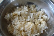 银耳阿胶枣的制作方法(健康美味的甜品)