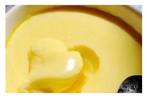 健康食谱——蔬果蛋羹（以香葱、西红柿为主要材料的低脂、高蛋白营养美食）