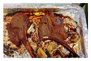 以香烤羊排，美味无限（打造完美烤羊排，秘诀就在这儿！）