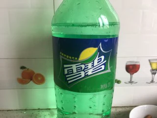 蓝色之恋 夏日饮品,冰镇雪碧