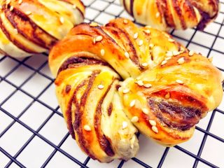 宝宝辅食:宝宝版豆沙面包卷-12M+