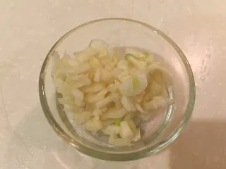 普罗旺斯风味番茄烩大虾,切碎