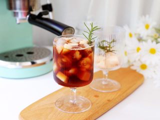 蜜桃气泡冰咖啡,图二