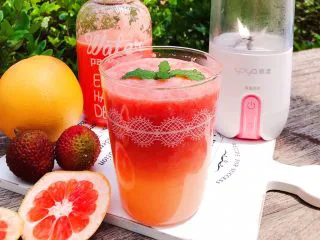 蜂蜜荔枝西柚汁,还有渐变色的呢