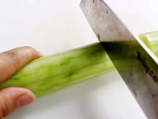 三色冰水果汁,切块