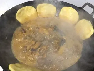 北方的“小鸡喝饼” 材料简单，饭菜同出！！,7一8分钟就可把喝饼揭掉