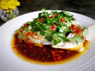 剁椒鱼头(低辣版)