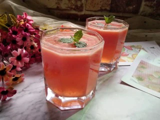 西红柿蜂蜜汁,补充维生素c