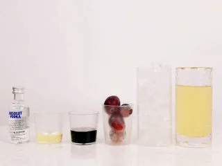 花看半开，酒饮微醺，是人生最好的状态,准备好材料