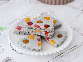 芝麻酸奶水果冻,图三