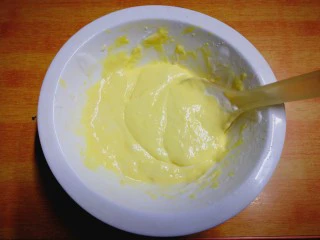 健康电饭锅蛋糕,十字搅拌均匀