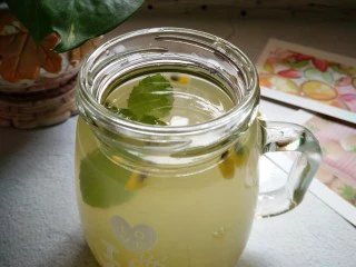 百香果薄荷蜂蜜水,即可品尝了