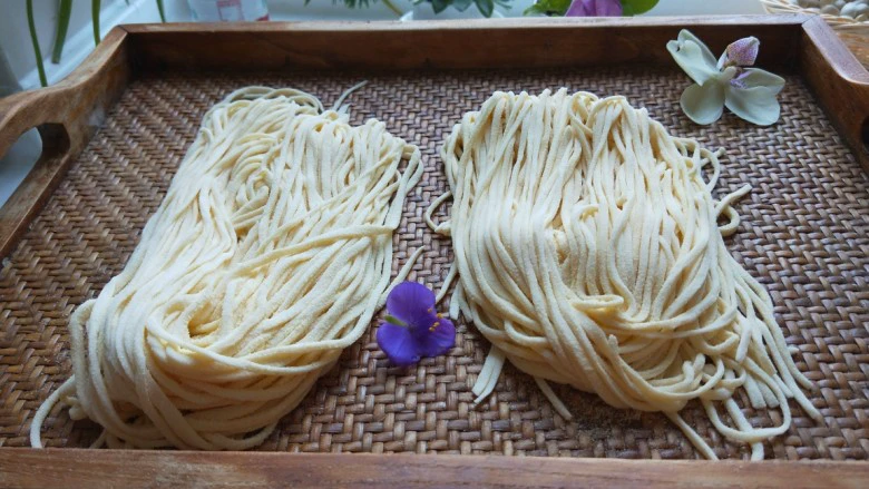 手擀面 北京特色小吃 炸酱面