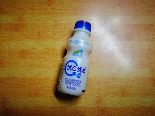 健康电饭锅蛋糕,我用这种乳酸菌饮品