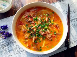 酸汤肥牛（番茄浓汤版）,酸味浓郁！