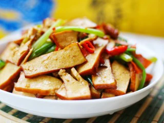 美食丨超级无敌下饭家常菜 芹菜香干 ～,成品。