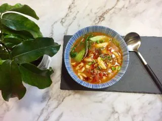 简易版陕西小吃烩麻食,铛铛铛,烩麻食好嘞……