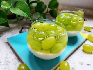 双色青提果冻杯,成品1