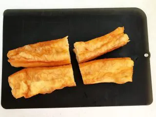 上班族的便当 风味独特的粢饭团,把油条从中间断开