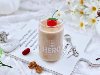 核桃花生红枣露,健康养生零添加，自己做的卫生又美味，适合所有人哟。