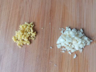 温州端午小吃— 薄饼,姜蒜末