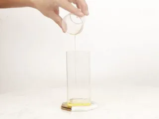 网红饮品—银河系水蜜桃,在家打造ins风,杯中倒入果糖