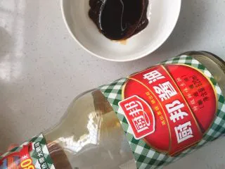 超级下饭的豆角焖饭，爱吃面食的北方人不容错过,酱油一勺