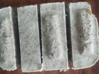 厚切酸奶冰淇淋,扭一扭盒子取出酸奶