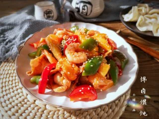 锦卤馄饨——《风味人间》复刻版,成品。