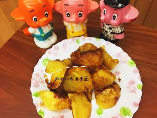 無油拔絲地瓜-台灣夜市小吃, 糖液收乾後,綿密鬆軟!外酥內軟的輕盈拔絲地瓜好囉!