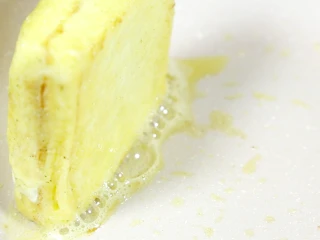 港式茶餐厅小吃,香甜味美的西多士,面包的六个面都要煎到