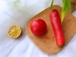 胡萝卜西红柿汁,食材。