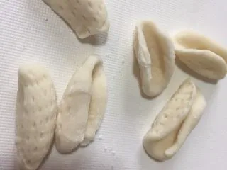 简易版陕西小吃烩麻食,做好的麻食