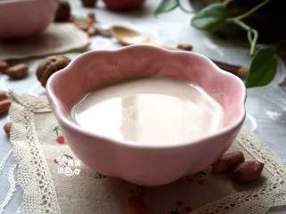 【花生核桃露】健脑益智的学生饮品,成品图