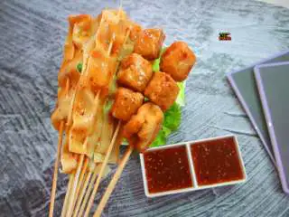 延吉小吃——沾串,说起太原街头小吃,沾串串一定是扛把子级别的“领军人物”