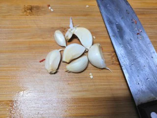 美味小吃,老坛酸辣鸡爪,拍蒜头