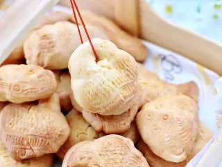 胶东节日小吃~七夕巧果,小时候的味道。