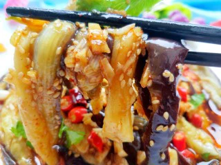 手撕茄子（内附万能凉拌汁做法）,美味诱人的图片来一张，特别好吃！