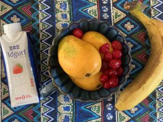 蔓越莓芒果奶昔,备用