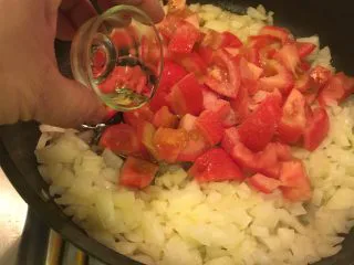 普罗旺斯风味番茄烩大虾,加白酒