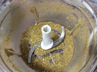 泰式青咖喱酱·东南亚风味,先把以上四种香料打成粉